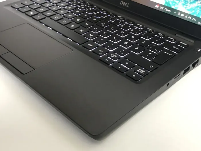 Ультрабук Б-клас Dell Latitude 5300 / 13.3" (1920x1080) IPS / Intel Core i5-8365U (4 (8) ядра по 1.6 - 4.1 GHz) / 8 GB DDR4 / 256 GB SSD / Intel UHD Graphics / WebCam / Win 10 Pro б/в - зображення 8