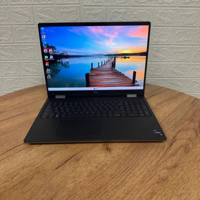 Ігровий ноутбук Б-клас Dell Precision 7670 / 16" (1920x1200) IPS / Intel Core i7-12850HX (16 (24) ядер по 3.4 - 4.8 GHz) / 16 GB DDR5 / 512 GB SSD / nVidia RTX A1000, 4 GB GDDR6, 128-bit / WebCam б/в - зображення 2