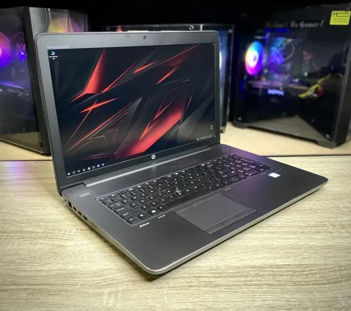 Мобільна робоча станція HP ZBook 17 G3 / 17.3" (1920x1080) TN / Intel Core i7-6820HQ (4 (8) ядра по 2.7 - 3.6 GHz) / 16 GB DDR4 / 256 GB SSD / nVidia Quadro M3000M, 4 GB GDDR5, 256-bit / WebCam б/в - зображення 3