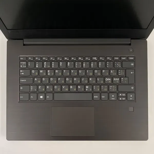 Ноутбук Б-клас Lenovo IdeaPad V330-14IKB / 14" (1920x1080) TN / Intel Core i5-8250U (4 (8) ядра по 1.6 - 3.4 GHz) / 8 GB DDR4 / 256 GB SSD / Intel UHD Graphics 620 / HDMI / WebCam б/в - зображення 4