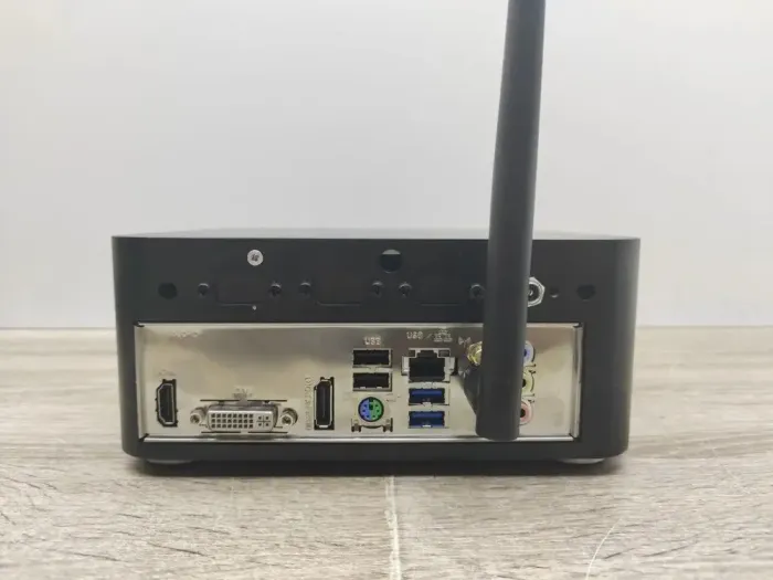 Неттоп Inter-Tech ITX USFF / Intel Core i5-8400 (6 ядер по 2.8 - 4.0 GHz) / 16 GB DDR4 / 480 GB SSD / Intel UHD Graphics 630 / Wi-Fi б/в - зображення 6