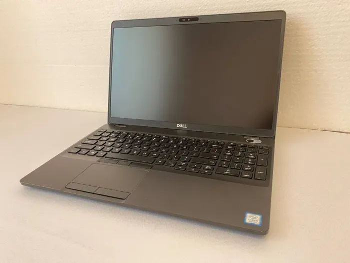Ноутбук Dell Latitude 5500 / 15.6" (1920x1080) TN / Intel Core i5-8265U (4 (8) ядра по 1.6 - 3.9 GHz) / 16 GB DDR4 / 256 GB SSD / Intel UHD Graphics / WebCam б/в - зображення 4