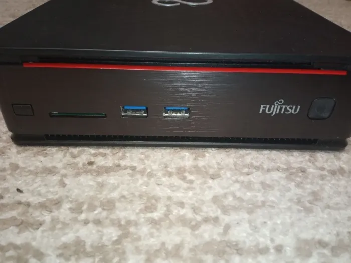 Неттоп Fujitsu Esprimo Q920 USFF / Intel Core i3-4130T (2 (4) ядра по 2.9 GHz) / 4 GB DDR3 / 120 GB SSD / Intel HD Graphics 4400 б/в - зображення 3