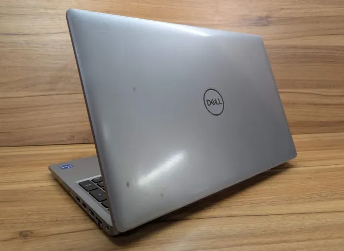 Ноутбук робоча станція Dell Precision 3560 / 15.6" (1920x1080) IPS / Intel Core i7-1165G7 (4 (8) ядра по 2.8 - 4.7 GHz) / 32 GB DDR4 / 512 GB SSD / nVidia T500, 2 GB GDDR6, 64-bit / WebCam / HDMI / Windows 10 б/в - зображення 7