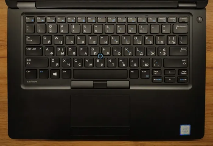 Ультрабук Dell Latitude 5480 / 14" (1920x1080) IPS / Intel Core i5-6300U (2 (4) ядра по 2.4 - 3.0 GHz) / 8 GB DDR4 / 240 GB SSD / Intel HD Graphics 520 / WebCam / Windows 10 б/в - зображення 3