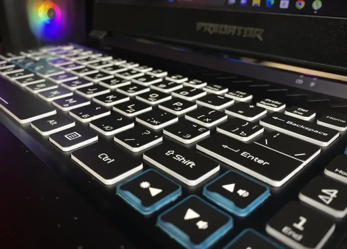 Ігровий ноутбук Б-клас Acer Predator Helios 300 / 17.3" (1920x1080) IPS / Intel Core i7-10875H (8 (16) ядер по 2.3 - 5.1 GHz) / 16 GB DDR4 / 512 GB SSD / nVidia GeForce RTX 2050, 4 GB GDDR6, 64-bit / WebCam б/в - зображення 3