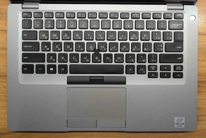 Ультрабук Dell Latitude 5410 / 14" (1920x1080) IPS / Intel Core i5-10310U (4 (8) ядра по 1.7 - 4.4 GHz) / 8 GB DDR4 / 256 GB SSD / Intel UHD Graphics / WebCam / HDMI / Windows 10 б/в - зображення 3