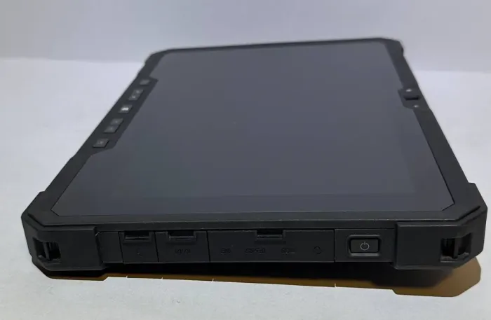 Захищений планшет Dell Latitude 7212 Rugged Extreme / 11,6'' (1920x1080) IPS / Intel Core i5-7300U (2 (4) ядра по 2,6 - 3,5 ГГц) / 16 ГБ DDR3 / 512 ГБ SSD / Intel HD Graphics 620 / WebCam б/в - зображення 6