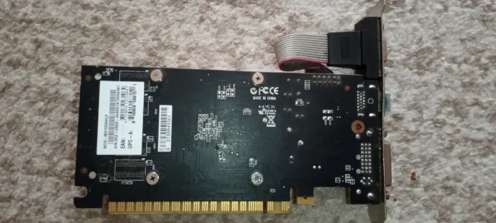 Дискретна відеокарта nVidia GeForce 210, 1 GB DDR3, 64-bit / 1x DVI, 1x HDMI, 1x VGA б/в - зображення 3