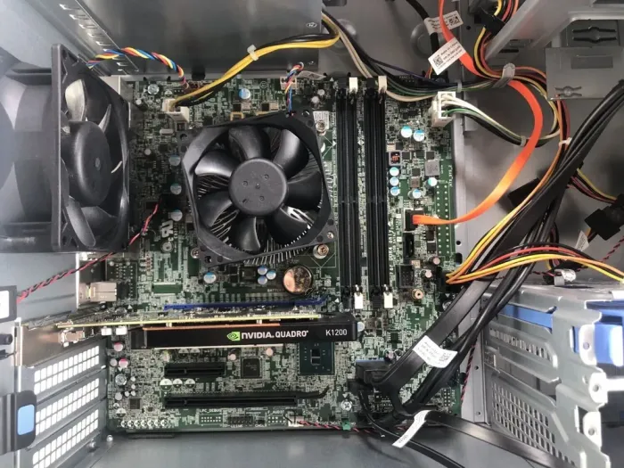 Ігровий ПК Dell Precision 3620 Tower / Intel Core i5-6500 (4 ядра 3,2 - 3,6 ГГц) / 16 ГБ DDR4 / 240 ГБ SSD + 1000 ГБ HDD / nVidia GeForce GTX 1650, 4 ГБ GDDR5, 128-біт / DVI, DP, HDMI б/в - зображення 4