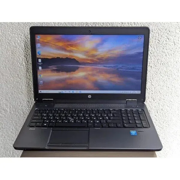 Мобільна робоча станція Б-клас HP ZBook 15 G1 / 15.6" (1366x768) TN / Intel Core i7-4700MQ (4 (8) ядра по 2.4 - 3.4 GHz) / 32 GB DDR3 / 360 GB SSD / nVidia Quadro K610M, 1 GB GDDR5, 64-bit / WebCam б/в - зображення 2