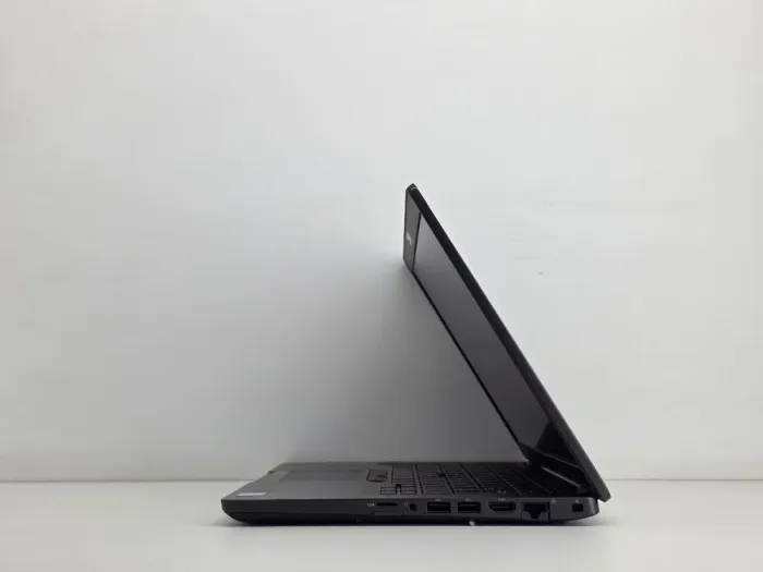 Ультрабук Dell Latitude 5400 / 14" (1920x1080) IPS / Intel Core i5-8265U (4 (8) ядра по 1.6 - 3.9 GHz) / 16 GB DDR4 / 256 GB SSD / Intel UHD Graphics / WebCam б/в - зображення 5