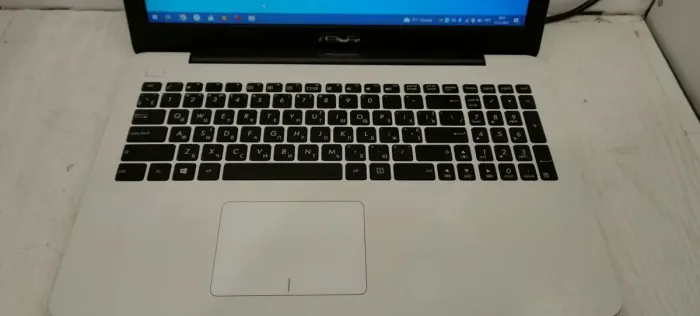 Ноутбук Б-клас Asus X555S / 15.6" (1366x768) TN / Intel Pentium N3700 (4 ядра по 1.6 - 2.4 GHz) / 4 GB DDR3 / 240 GB SSD / Intel HD Graphics / WebCam б/в - зображення 3