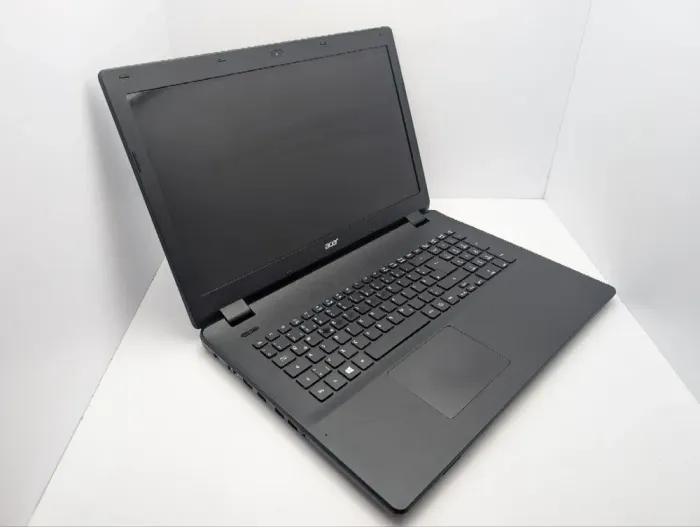 Ноутбук Acer Aspire ES1-731 / 17.3" (1600x900) TN / Intel Celeron N2940 (4 ядра по 1.83 - 2.25 GHz) / 8 GB DDR3 / 120 GB SSD / Intel HD Graphics / WebCam / DVD-ROM б/в - зображення 6