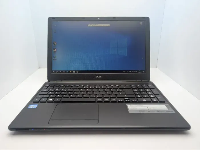 Ноутбук Acer Aspire ES1-571 / 15.6" (1366x768) TN / Intel Core i3-3217U (2 (4) ядра по 1.8 GHz) / 6 GB DDR3 / 120 GB SSD / Intel HD Graphics 4000 / WebCam / DVD-ROM б/в - зображення 2