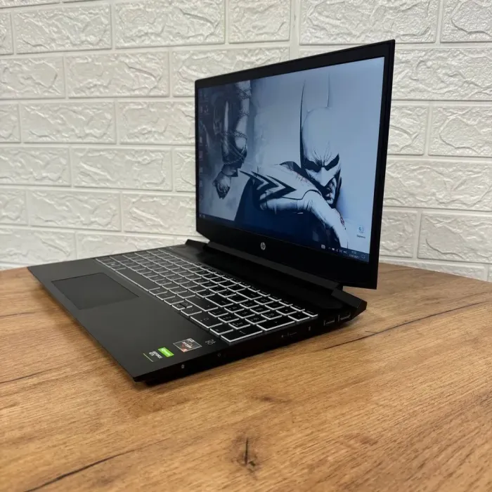 Ігровий ноутбук HP Pavilion 15-ec0000ua / 15.6" (1920x1080) TN / AMD Ryzen 5 3550H (4 (8) ядра по 2.1 - 3.7 GHz) / 8 GB DDR4 / 256 GB SSD / nVidia GeForce GTX 1050, 3 GB GDDR5, 96-bit / WebCam б/в - зображення 5