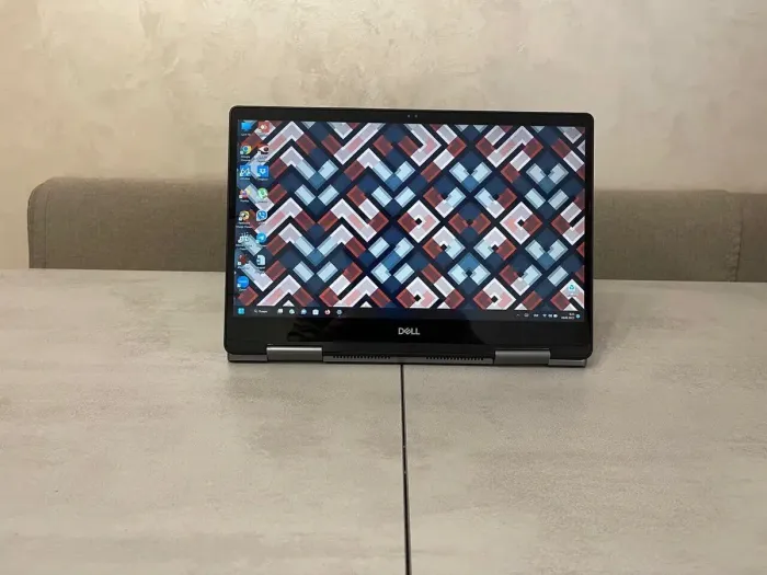Ноутбук-трансформер Б-клас Dell Inspiron 15-7573 / 15.6" (1920x1080) IPS Touch / Intel Core i5-8250U (4 (8) ядер по 1.6 - 3.4 GHz) / 16 GB DDR4 / 256 GB SSD / Intel UHD Graphics 620 / WebCam / HDMI б/в - зображення 6