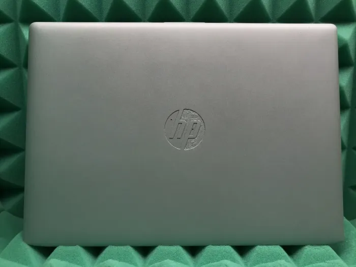 Ультрабук Б-клас HP ProBook 430 G5 / 13.3" (1366x768) TN / Intel Core i5-8250U (4 (8) ядра по 1.6 - 3.4 GHz) / 8 GB DDR4 / 128 GB SSD + 500 GB HDD / Intel UHD Graphics 620 / WebCam / Fingerprint / USB 3.1 / HDMI б/в - зображення 5