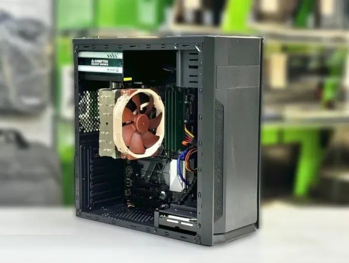 ПК Frontier Warlock-F55A Tower / Intel Core i7-9700 (8 ядер по 3.0 - 4.7 GHz) / 16 GB DDR4 / 128 GB SSD + 500 GB HDD / Intel UHD Graphics 630 / Win 10 б/в - зображення 2