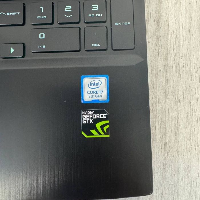 Ігровий ноутбук Б-класу HP Omen 15-dc0051nr / 15.6" (1920x1080) IPS / Intel Core i7-8750H (6 (12) ядра по 2.2 - 4.1 GHz) / 16 GB DDR4 / 256 GB SSD / nVidia GeForce GTX 1060, 6 GB GDDR5, 192-bit / WebCam б/в - зображення 4