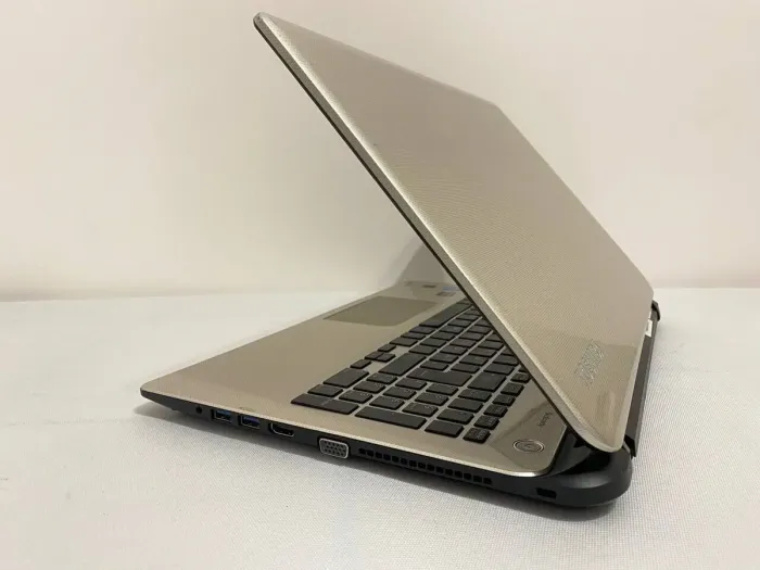 Ноутбук Б-клас Toshiba Satellite L50-B-1DR / 15.6" (1366x768) TN / Intel Core i5-4200U (2 (4) ядра по 1.6 - 2.6 GHz) / 8 GB DDR3 / 128 GB SSD / AMD Radeon R5 M230, 2 GB DDR3, 64-bit / WebCam б/в - зображення 5