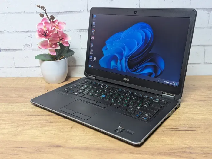 Ноутбук Б-клас Dell Latitude E7440 / 14" (1366x768) TN / Intel Core i5-4310U (2 (4) ядра по 2.0 - 3.0 GHz) / 8 GB DDR3 / 128 GB SSD / Intel HD Graphics 4400 / WebCam б/в - зображення 7