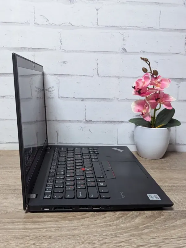 Ультрабук Lenovo ThinkPad T14s Gen 1 / 14" (1920x1080) IPS / Intel Core i5-10210U (4 (8) ядра по 1.6 - 4.2 GHz) / 8 GB DDR4 / 256 GB SSD / Intel UHD Graphics / WebCam б/в - зображення 6