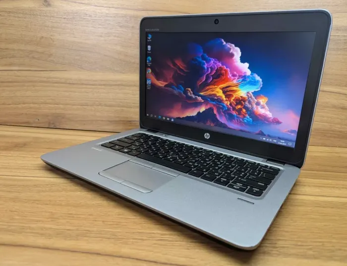 Нетбук HP EliteBook 820 G3 / 12.5" (1366x768) TN / Intel Core i7-6700U (4 (8) ядра по 3.4 - 4.0 GHz) / 8 GB DDR3 / 240 GB SSD / Intel HD Graphics 530 / WebCam / Fingerprint / Windows 10 б/в - зображення 5