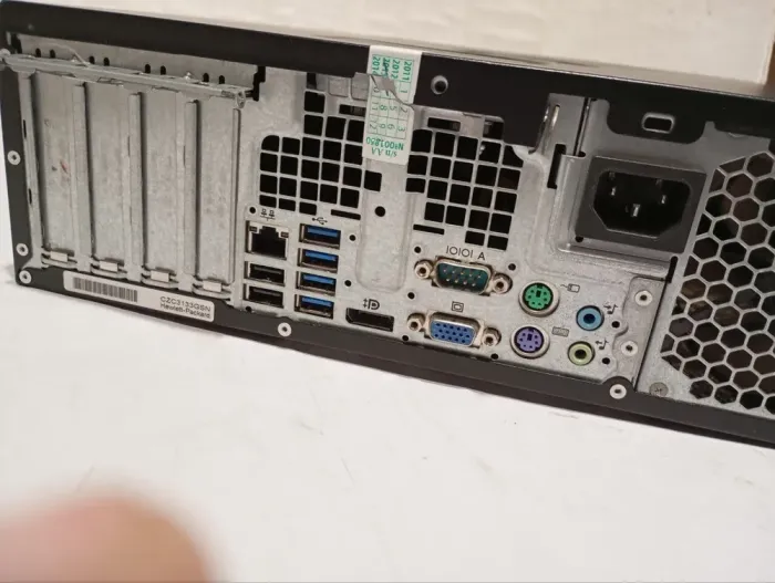 Комплект ПК: HP Compaq Pro 6300 SFF / Intel Core i5-3470 (4 ядра по 3.2 - 3.6 GHz) / 16 GB DDR3 / 500 GB HDD / Intel HD Graphics 2500 + Монітор Dell UltraSharp U2412M / 24" (1920x1200) IPS / 1x DP, 1x DVI, 1x VGA, 5x USB 2.0 / VESA 100x100 / Pivot б/в - зображення 5