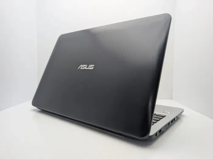 Ноутбук Asus F555Q / 15.6" (1920x1080) TN / AMD A10-9620P (4 ядра по 2.4 - 3.3 GHz) / 12 GB DDR4 / 240 GB SSD / AMD Radeon R5 Graphics / WebCam б/в - зображення 8