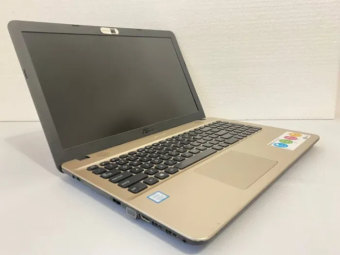 Ноутбук Asus R541U / 15.6" (1920x1080) TN / Intel Core i3-7100U (2 (4) ядра по 2.4 GHz) / 8 GB DDR4 / 128 GB SSD / Intel HD Graphics 620 / WebCam / DVD-ROM б/в - зображення 5