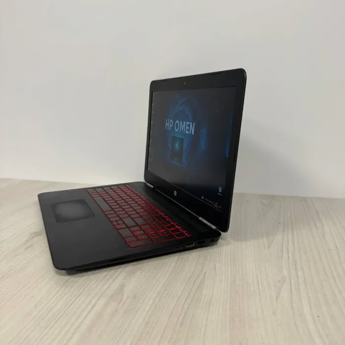 Ігровий ноутбук Б-клас HP Omen 15-ax243dx / 15.6" (1920x1080) IPS / Intel Core i7-7700HQ (4 (8) ядра по 2.8 - 3.8 GHz) / 8 GB DDR4 / 256 GB SSD NVMe / nVidia GeForce GTX 1050, 4 GB GDDR5, 128-bit / WebCam б/в - зображення 5