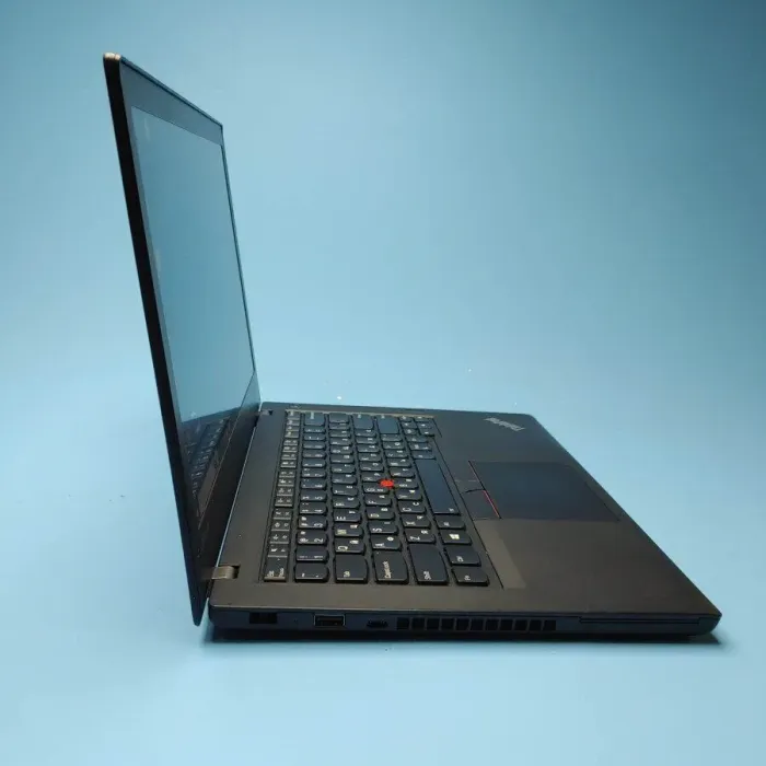 Ультрабук Lenovo ThinkPad T470 / 14" (1920x1080) IPS / Intel Core i5-6300U (2 (4) ядра по 2.4-3 GHz) / 16 GB DDR4 / 240 GB SSD / HD Graphics 520 / Win 10 Pro б/в - зображення 3