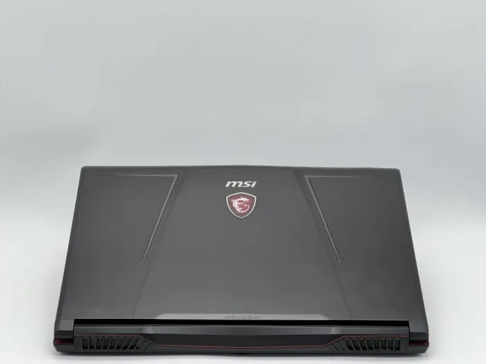 Ігровий ноутбук MSI Raider GE63 / 15.6" (1920x1080) TN / Intel Core i7-8750H (6 (12) ядер по 2.2 - 4.1 GHz) / 16 GB DDR4 / 240 GB SSD + 1000 GB HDD / nVidia GeForce GTX 1070, 8 GB GDDR5, 256-bit / WebCam б/в - зображення 5