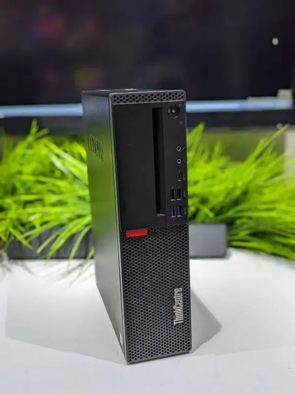 Комп'ютер Lenovo ThinkCentre M900 SFF / Intel Core i5-6500 (4 ядра по 3.2 - 3.6 GHz) / 8 GB DDR4 / 240 GB SSD / Intel HD Graphics 530 / DisplayPort б/в - зображення 2