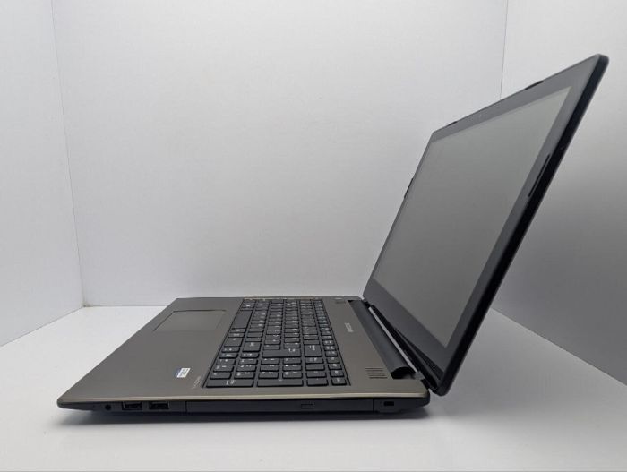 Ноутбук Medion E6239E / 15.6" (1366x768) TN Touch / Intel Pentium N3530 (4 ядра по 2.16 - 2.58 GHz) / 8 GB DDR3 / 120 GB SSD / Intel HD Graphics / WebCam / DVD-ROM б/в - зображення 5