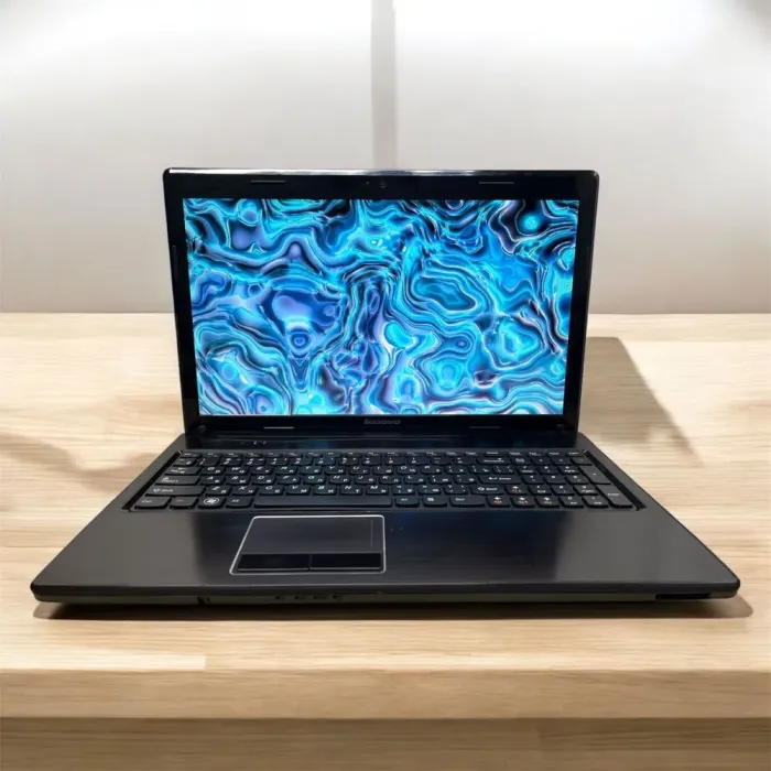 Ноутбук Lenovo G570 / 15.6" (1366x768) TN / Intel Core i3-2350M (2 (4) ядра по 2.3 GHz) / 4 GB DDR3 / 120 GB SSD / AMD Radeon HD 6370M, 1 GB GDDR3, 128-bit / WebCam б/в - зображення 2