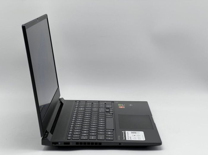 Ігровий ноутбук Б-класу HP Victus 16-s0077NR / 16.1" (1920x1080) IPS / AMD Ryzen 7 7840HS (8 (16) ядер по 3,8 - 5,1 ГГц) / 16 ГБ DDR5 / 1024 ГБ SSD / nVidia GeForce RTX 4050, 6 ГБ GDDR6, 96-біт / WebCam б/в - изображение 3