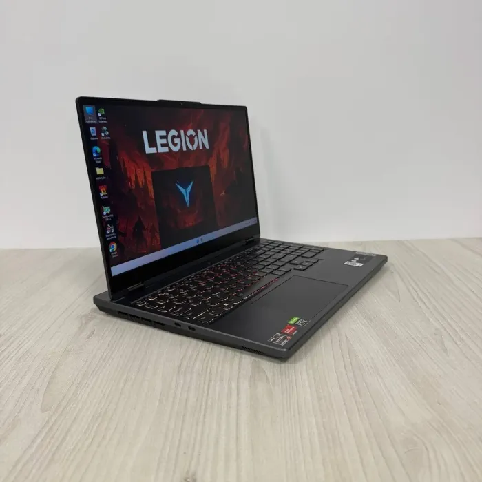 Ігровий ноутбук Б-клас Lenovo Legion 5 15ARH7H / 15.6" (1920x1080) IPS / AMD Ryzen 7 6800H (8 (16 ядер по 3.2 - 4.7 GHz) / 16 GB DDR5 / 512 GB SSD NVMe / nVidia GeForce RTX 3060, 6 GB GDDR6, 192-bit / WebCam б/в - зображення 4