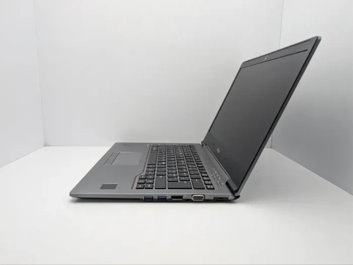 Ноутбук Fujitsu LifeBook U745 / 14" (1920x1080) IPS / Intel Core i7-5600U (2 (4) ядра по 2,6 - 3,2 ГГц) / 12 ГБ DDR3 / 120 ГБ SSD / Intel HD Graphics 5500 / Веб-камера / АКБ не тримає заряд б/в - зображення 5