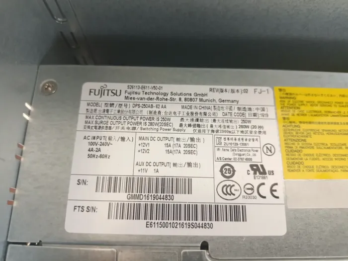 Комп'ютер Fujitsu Esprimo P556 E85 Tower / Intel Core i3-6100 (2 (4) ядра по 3.7 GHz) / 8 GB DDR4 / 256 GB SSD / Intel HD Graphics 530 б/в - зображення 7