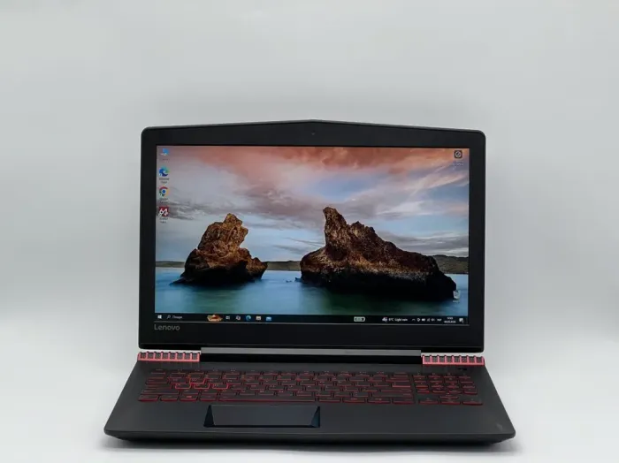 Ігровий ноутбук Lenovo Legion Y520-15IKBN / 15.6" (1920x1080) IPS / Intel Core i7-7700HQ (4 (8) ядра по 2.8 - 3.8 GHz) / 16 GB DDR4 / 480 GB SSD / nVidia GeForce GTX 1050 Ti, 4 GB GDDR5, 128-bit / WebCam б/в - зображення 2