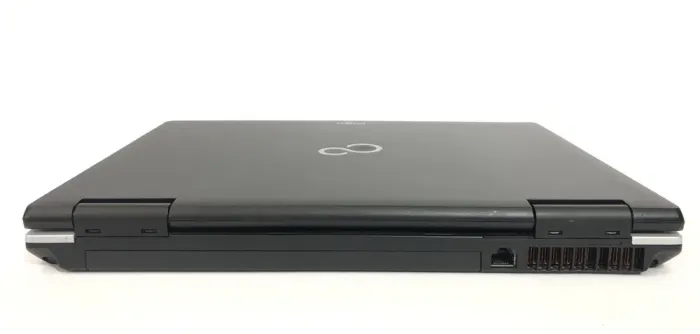 Ноутбук Fujitsu LifeBook S751 / 14" (1366x768) TN / Intel Core i5-2520M (2 (4) ядра по 2.5 - 3.2 GHz) / 4 GB DDR3 / 320 GB HDD / Intel HD Graphics 3000 / WebCam / DVD-ROM б/в - зображення 3