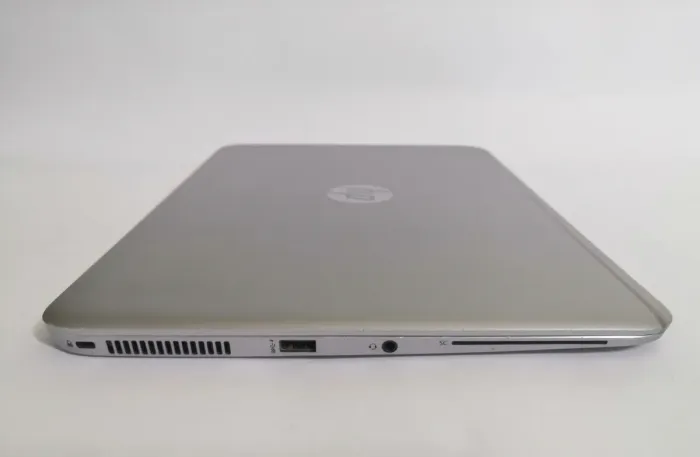 Ноутбук Б-клас HP EliteBook Folio 1040 G3 / 14" (1920x1080) TN / Intel Core i5-6300U (2 (4) ядра по 2.4 - 3.0 GHz) / 8 GB DDR4 / 256 GB SSD / Intel HD Graphics 520 / WebCam / Win 10 Pro б/в - зображення 4