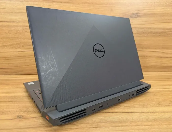 Ігровий ноутбук Dell G15 5510 / 15,6" (1920x1080) IPS / Intel Core i7-10870H (8 (16) ядер по 2.2 - 5.0 GHz) / 16 GB DDR4 / 1000 GB SSD / nVidia GeForce RTX 3060, 6 GB GDDR6, 192-bit / WebCam / Windows 10 б/в - зображення 7