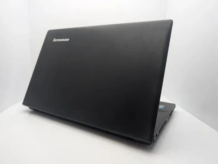 Ноутбук Lenovo IdeaPad G710 / 17.3" (1600x900) TN / Intel Core i5-4210M (2 (4) ядер 2.6 - 3.2 GHz) / 6 GB DDR3 / 320 GB SSD / Intel HD Graphics 4600 / WebCam б/в - зображення 8