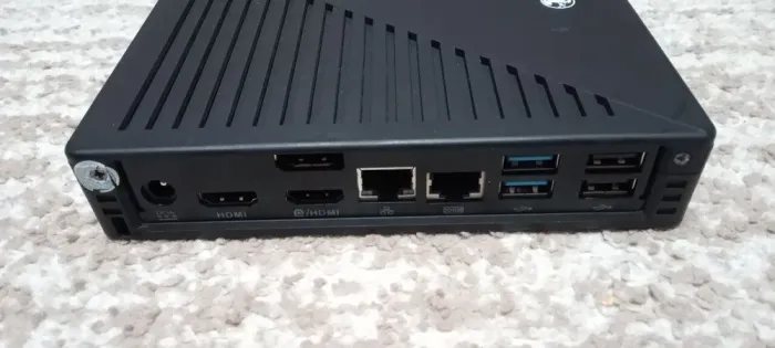 Неттоп Terra Thin Client 5200 USFF / Intel Celeron N3160 (4 ядра по 1.6 - 2.24 GHz) / 4 GB DDR3 / 64 GB SSD / Intel HD Graphics б/в - зображення 3