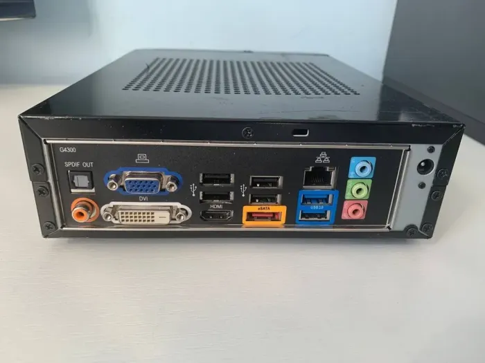 Неттоп Terra USFF / Intel Core i3-3220T (2 (4) ядра по 2.8 GHz) / 4 GB DDR3 / 80 GB SSD / Intel HD Graphics 2500 б/в - зображення 3