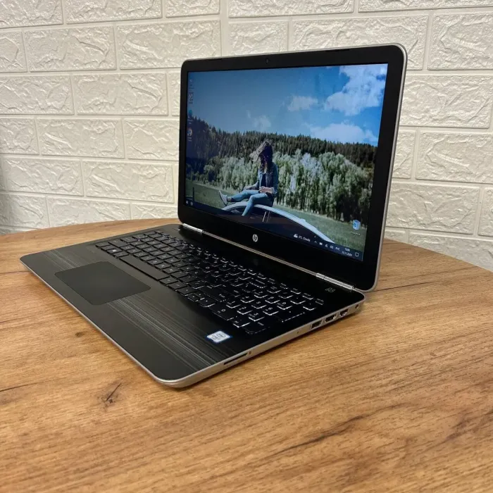 Ноутбук Б-клас HP Pavilion 15-au018wm / 15.6" (1366x768) TN Touch / Intel Core i7-6500U (2 (4) ядра по 2.5 - 3.1 GHz) / 12 GB DDR4 / 256 GB SSD / Intel HD Graphics 520 / WebCam б/в - зображення 5