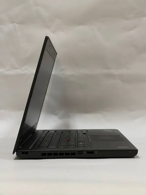 Ноутбук Lenovo ThinkPad T440 / 14" (1366x768) TN / Intel Core i5-4300U (2 (4) ядра по 1.9 - 2.9 GHz) / 8 GB DDR3 / 256 GB SSD / Intel HD Graphics 4400 / WebCam / Два АКБ б/в - зображення 6